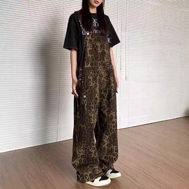 Winter Clothing Trends - Macacão Jeans Feminino Estampado de Leopardo
