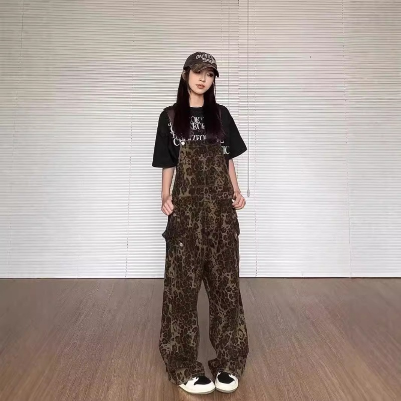 Macacão Jeans Feminino Estampa - Winter Clothing Trends avaliação e preço